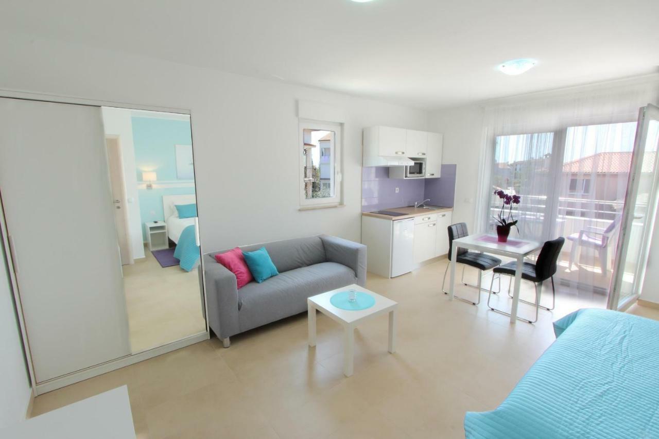 Studio Emanuel โรวีน ภายนอก รูปภาพ